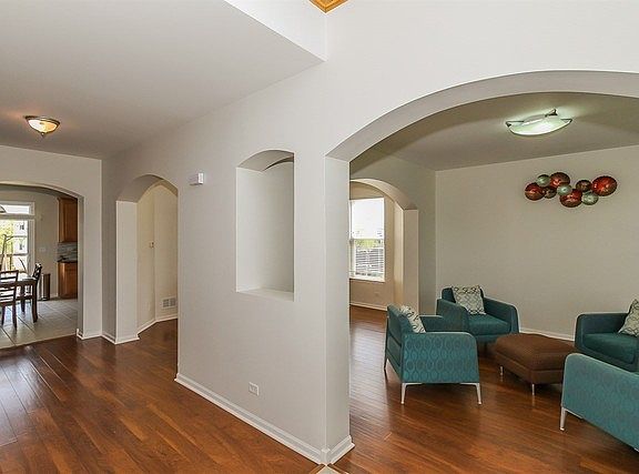 3rd image of 2512 McDuffee Cir