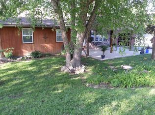 13310 NW Mohawk Rd, Parkville, MO 64152