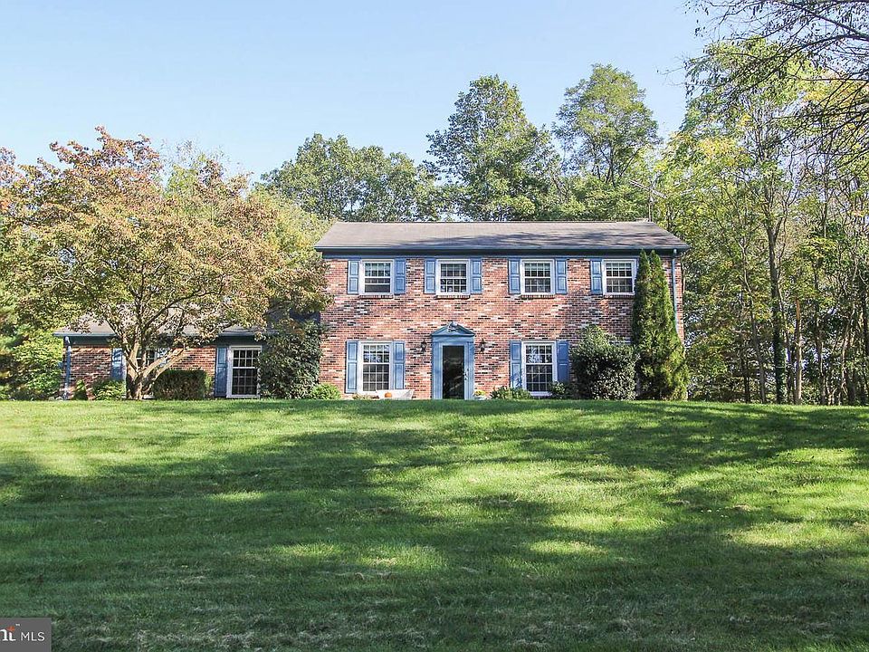 1st image of 17906 Carter Ln