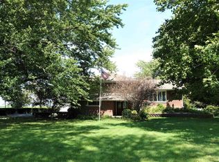 2717 W Fremont St, Galesburg, IL 61401
