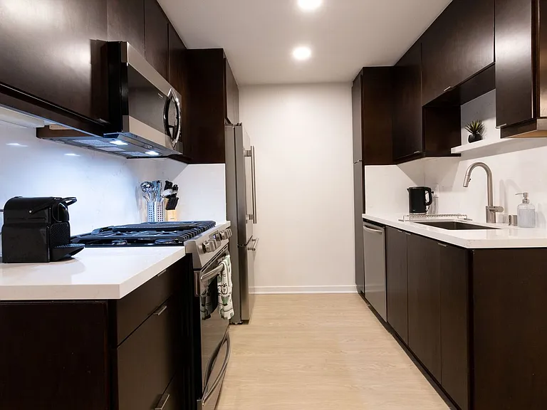 Luxe West — Photo 4