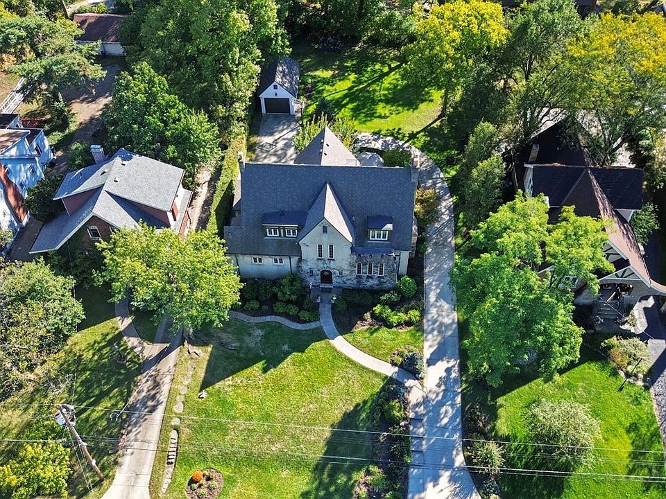 1st image of 3059 Lischer Ave