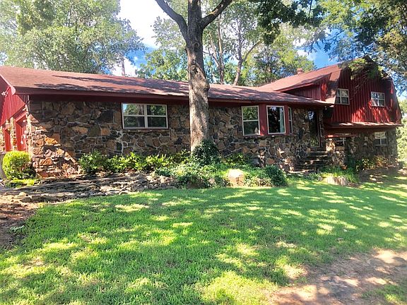 2nd image of 2207 Linda Ln