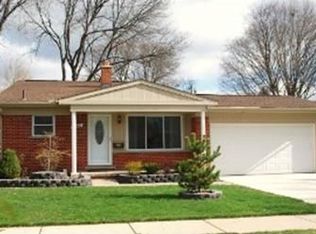 41416 Ivywood Ln, Plymouth, MI 48170