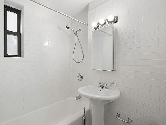 4th image of 160 W 85th St APT 1K