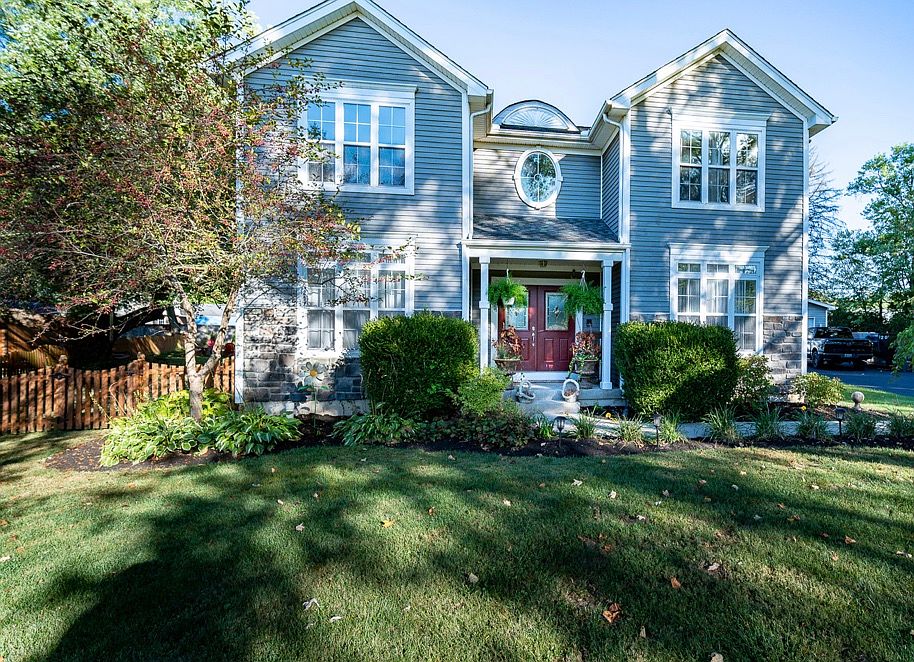 1st image of 1165 Forest Dr
