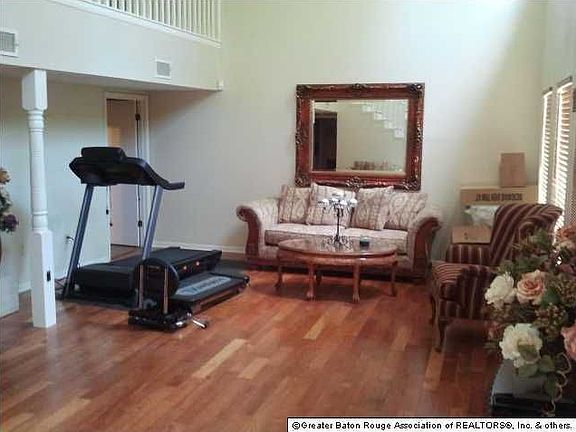 3rd image of 6445 W Sheridane Ct