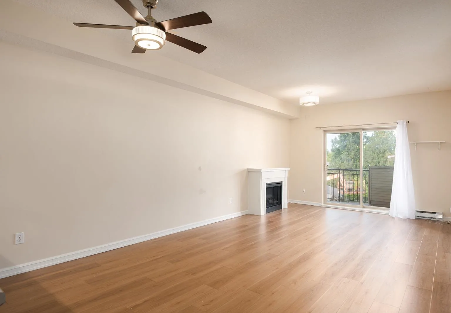 1 bed, 794 sqft, $1,800 — Photo 2