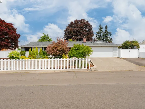 8708 NE 99th St, Vancouver, WA 98662