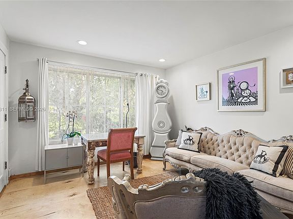 4th image of 1360 SW 14th St #1