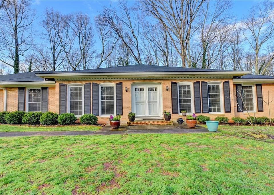1st image of 2081 Rainbow Dr