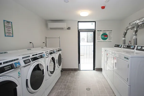 Rented by Nooklyn NYC LLC | media 82