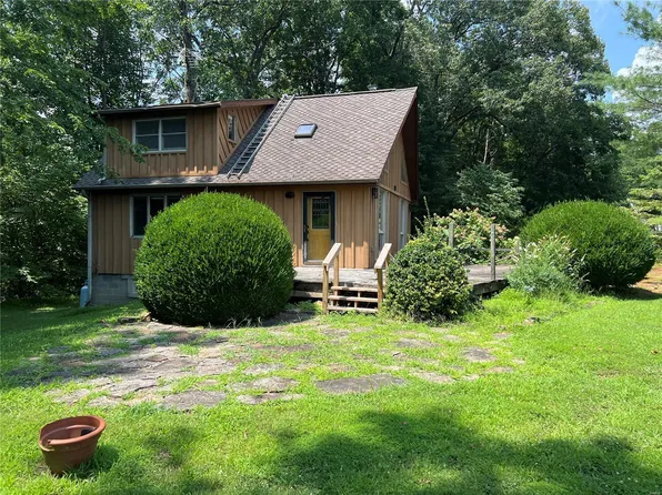 4 Owl Creek Rd, Murphysboro, IL 62966