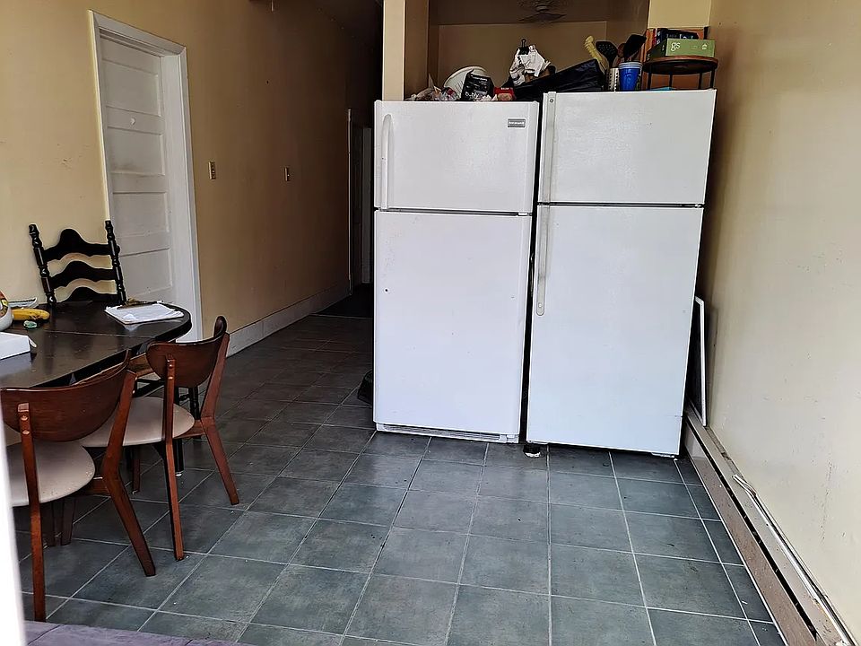 2nd image of 796 Arguello Blvd