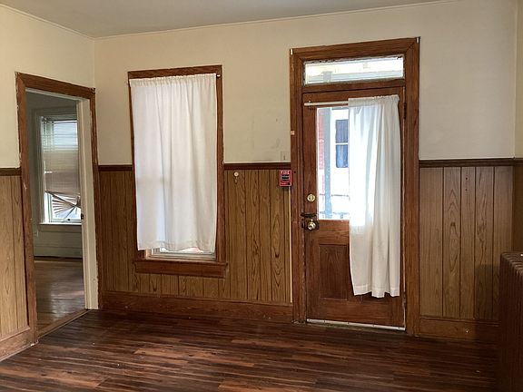 3rd image of 132 E King St #2