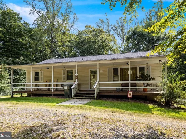 6940 Bucktown Rd, Hughesville, MD 20637