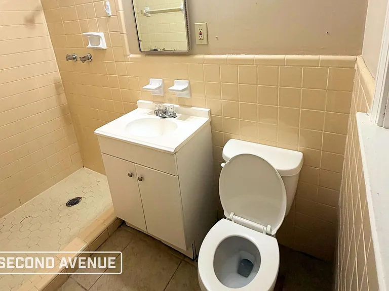 3088 Lynchburg St — Photo 7