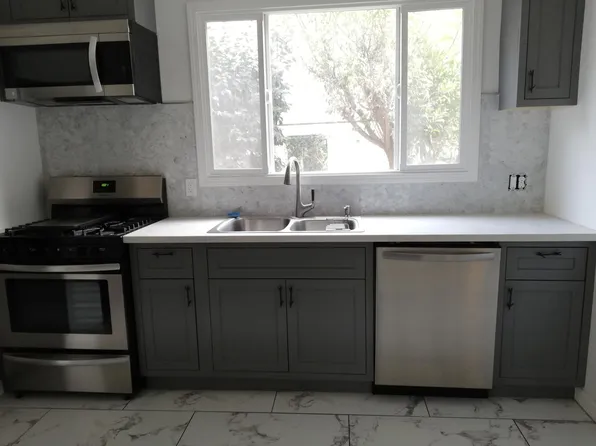 615 Cleveland St #1, Oakland, CA 94606