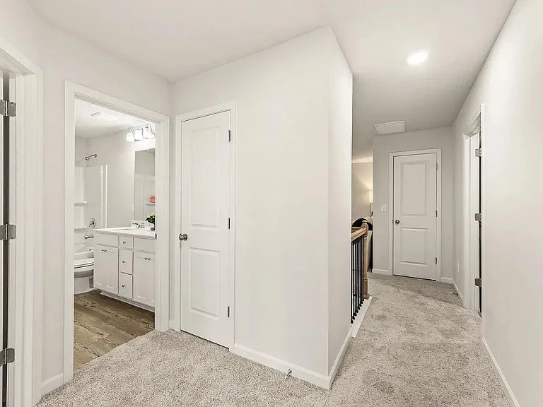 660 Point Place Dr — Photo 28