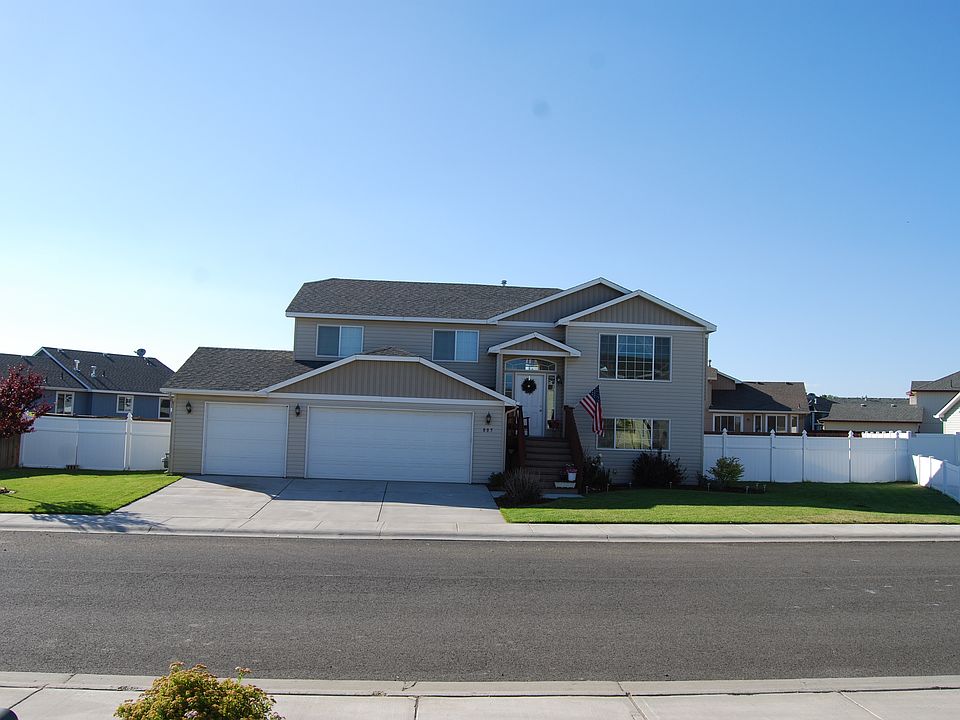 1st image of 805 Justin Ave