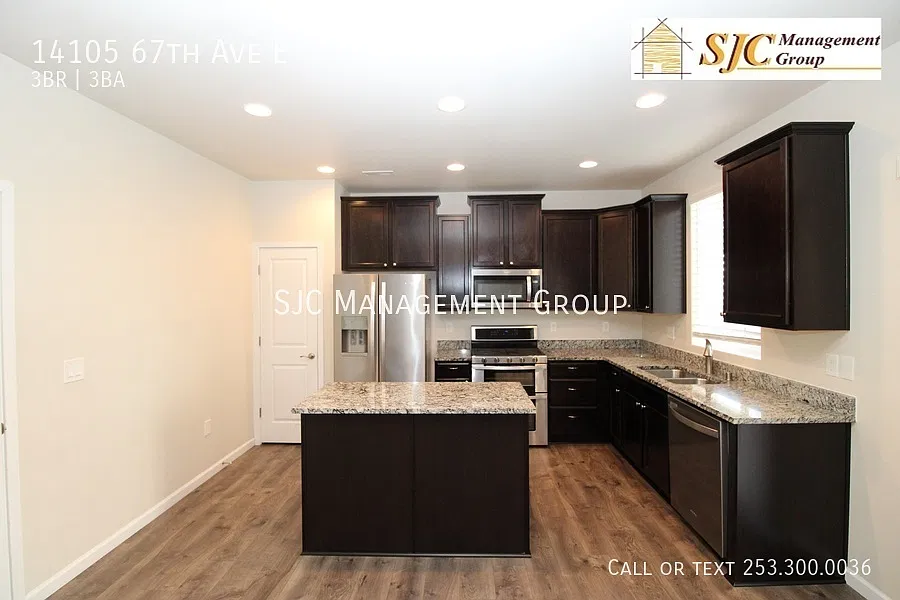 Three bedroom home in Puyallup — Photo 4
