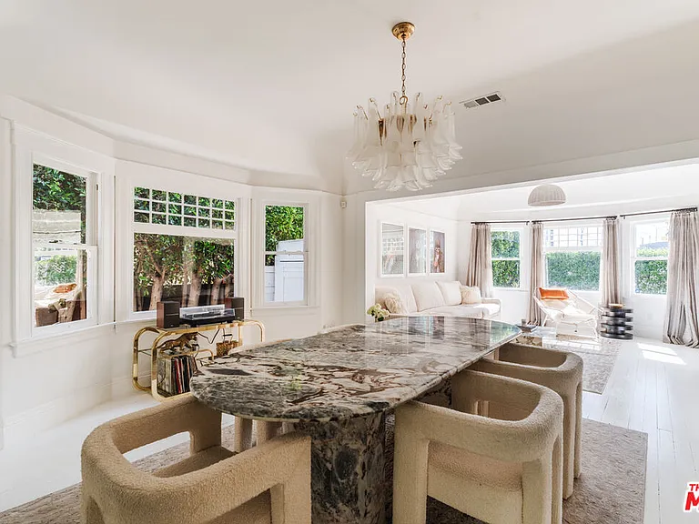 1163 Nelrose Ave — Photo 4