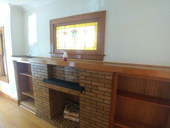 3rd image of 2555 N Newcastle Ave