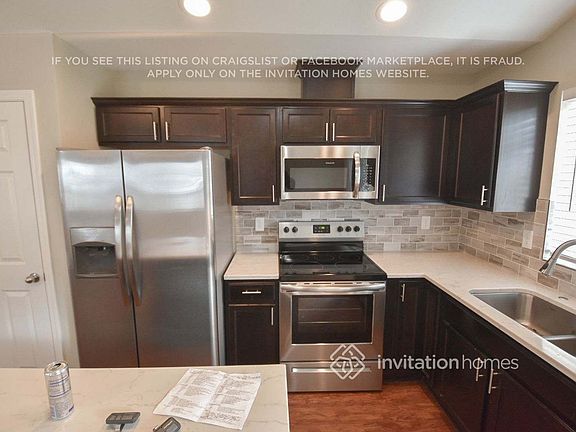 4th image of 1827 71st Ave SE