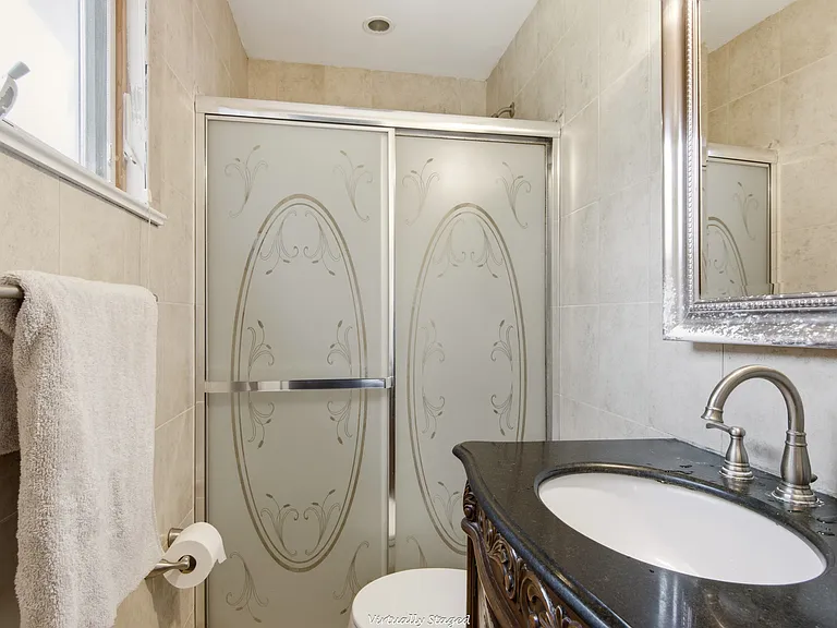 7 Laurie Pl — Photo 13
