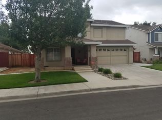 222 Red Robin Dr, Patterson, CA 95363