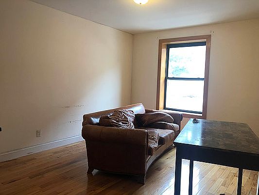 4th image of 602 Saint Nicholas Ave #21A
