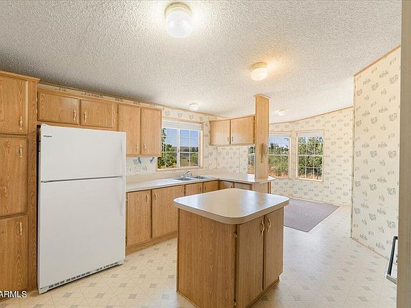 5th image of 17201 E PEACH TREE Road