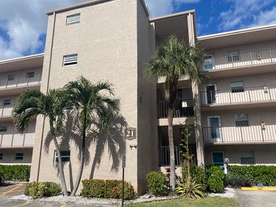 725 Lori Drive #407, Palm Springs, FL, 33461