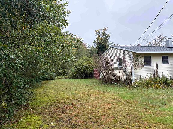 4th image of 784 Portland Street