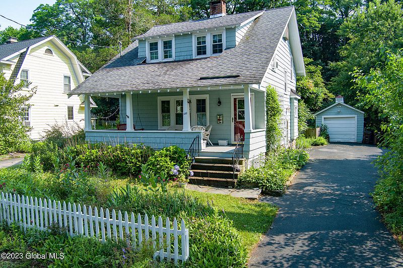 2nd image of 180 Adams Street