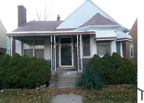 6829 Grandmont Ave