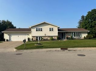 2481 Vagabond St, Green Bay, WI 54302