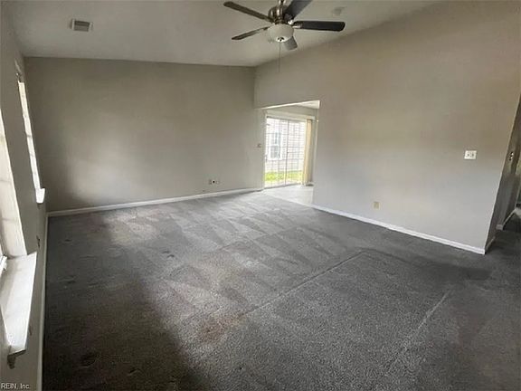 3rd image of 4005 Rainbow Dr
