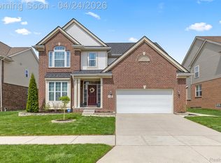 5149 Bradmore Ln, Warren, MI 48092