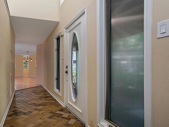 2nd image of 83 Woodhaven Wood Dr