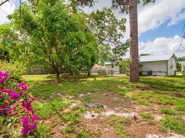 224 SE Twig Avenue, Port St Lucie, FL 34983