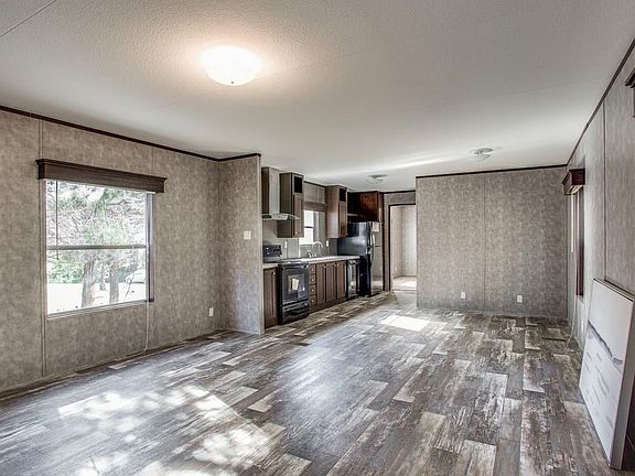 5th image of 810 Crow Ct