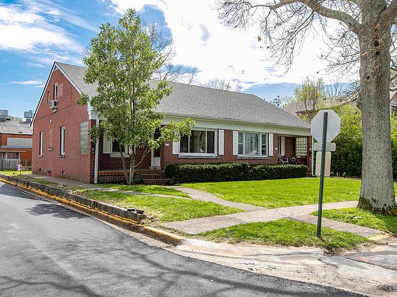 2nd image of 248 Pin Oak Dr #A