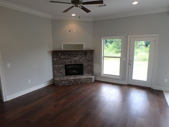3rd image of 132 Woodscape Dr Lot 38