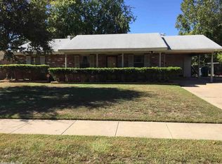 1002 Avondale Dr, Pine Bluff, AR 71601