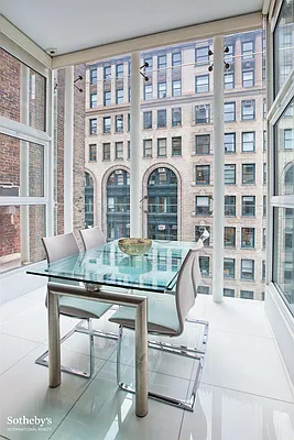 Sold by Sotheby's International Realty | media 19