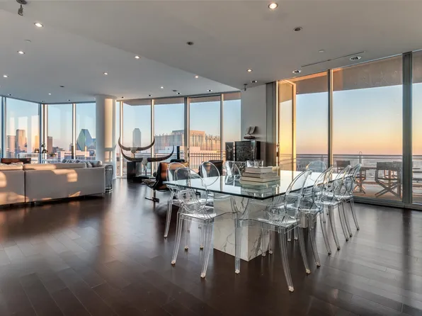 2900 McKinnon St APT 2701, Dallas, TX 75201