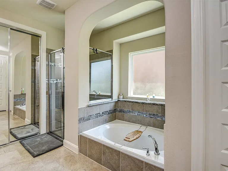 25710 Oakwood Knoll Dr — Photo 24