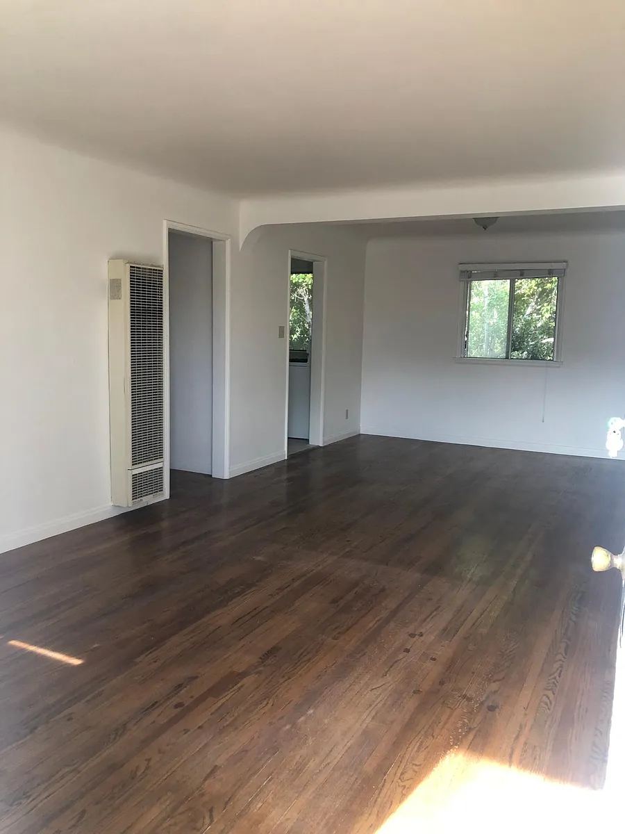 Building Photo - 319 Molino Ave #7