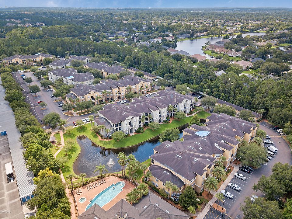 1st image of 3591 KERNAN Boulevard #327